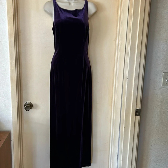 Scott McClintock Petites vintage royal purple velvet full length gown size 10 - Picture 1 of 12